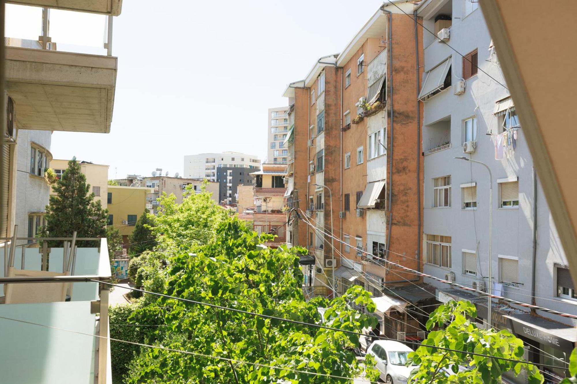 Syncron Apartments In The Center Of Tirana Exterior photo