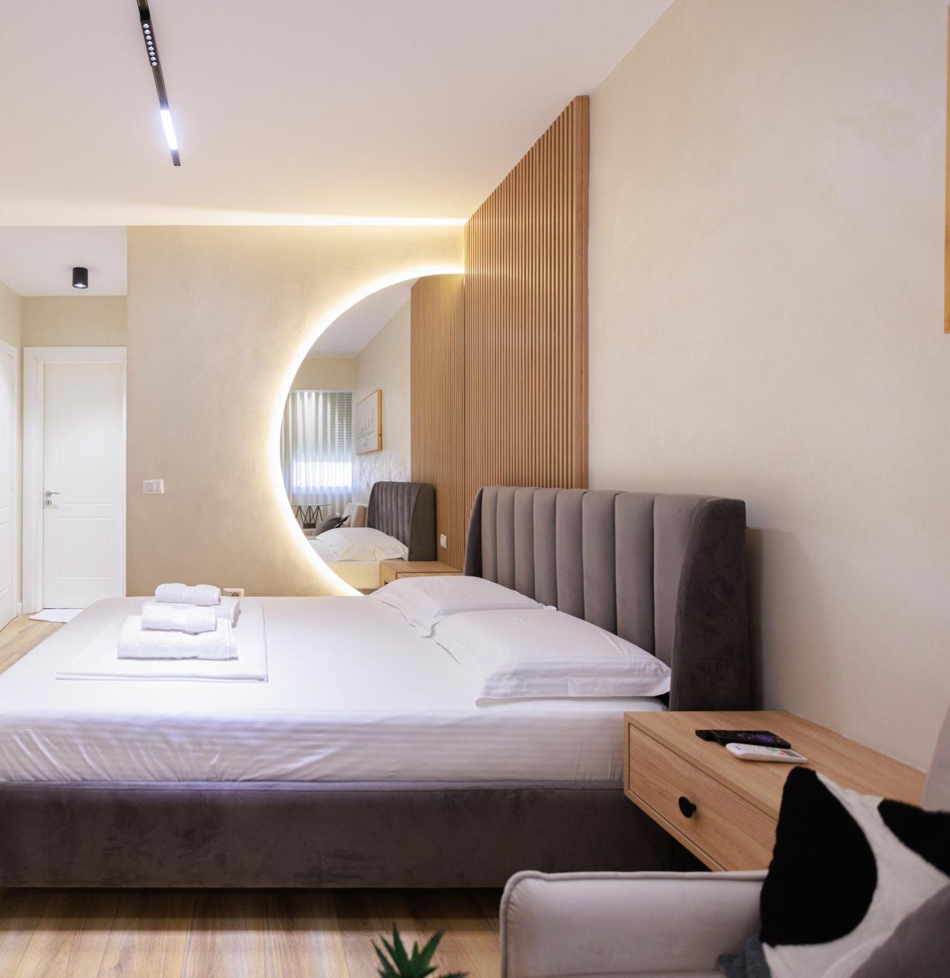 Syncron Apartments In The Center Of Tirana Exterior photo